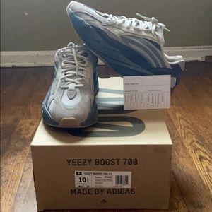 Yeezy Boost 700 V2 Tephra